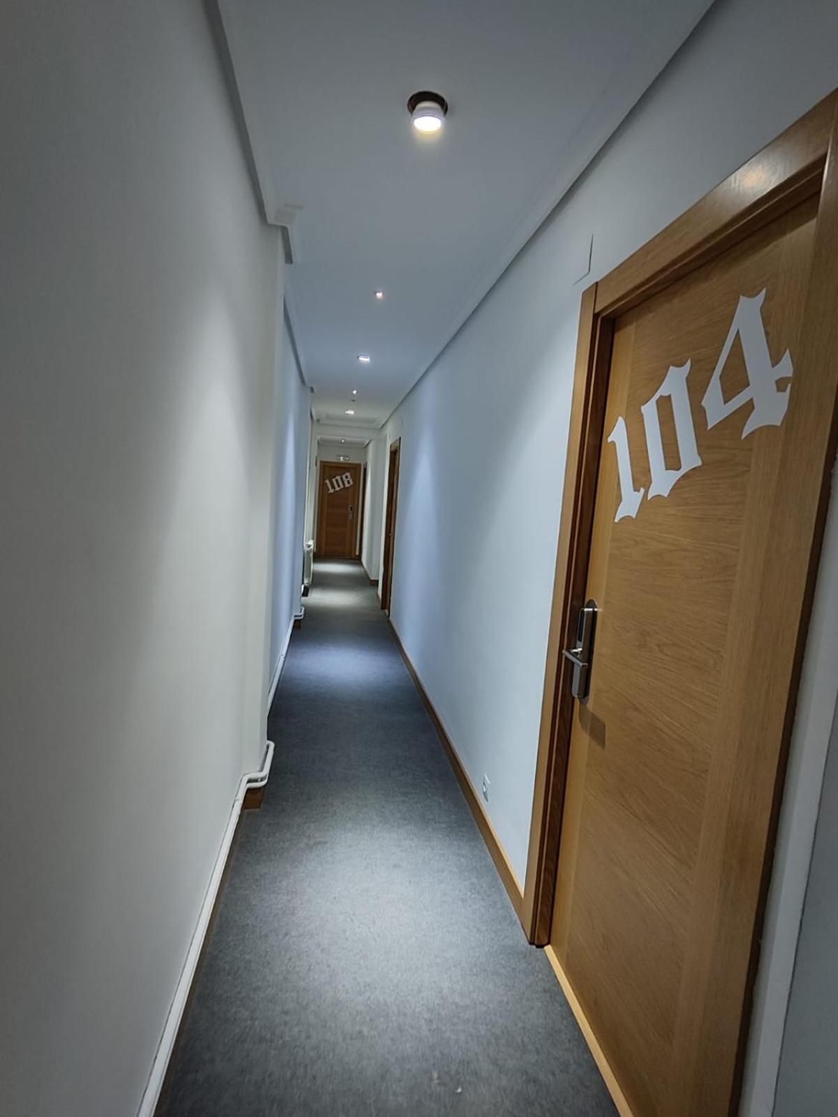Hostal Rioja Condestable Logrono Exterior photo