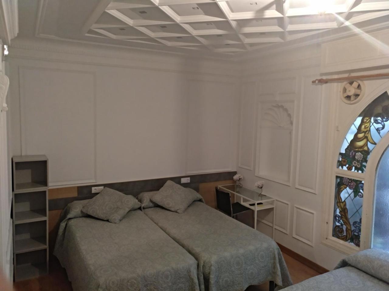Hostal Rioja Condestable Logrono Exterior photo